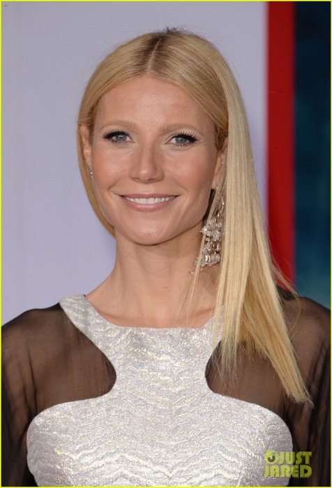 gwyneth-paltrow-iron-man-3-premiere-02 (476x700, 212Kb)