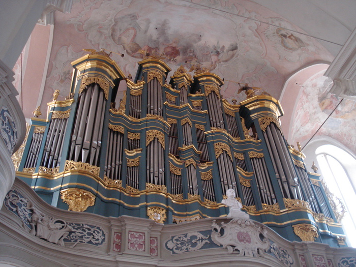 StanislawMoniuszkoOrgan (700x525, 214Kb)