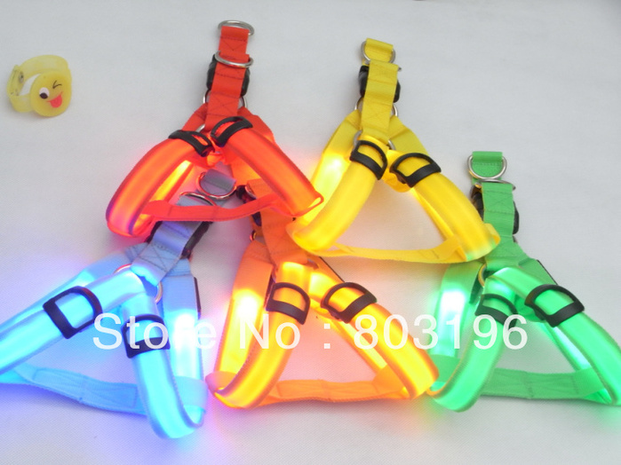 Free-Shipping-LED-Flashing-Dog-Harness-Pet-Harness-Dog-Leads-5-Colors-S-M-L-with (700x524, 139Kb)