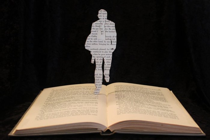 james_bond_book_sculpture_by_wetcanvas-d5ixr1b (700x467, 39Kb)