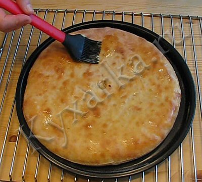 Кабускаджын (осетинский пирог с капустой и сыром) (9) (400x360, 38Kb)