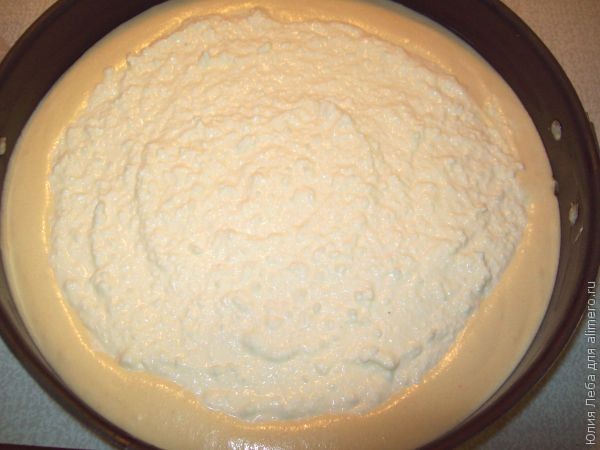 Бисквитный пирог с брусникой и творогом (4) (600x450, 49Kb)