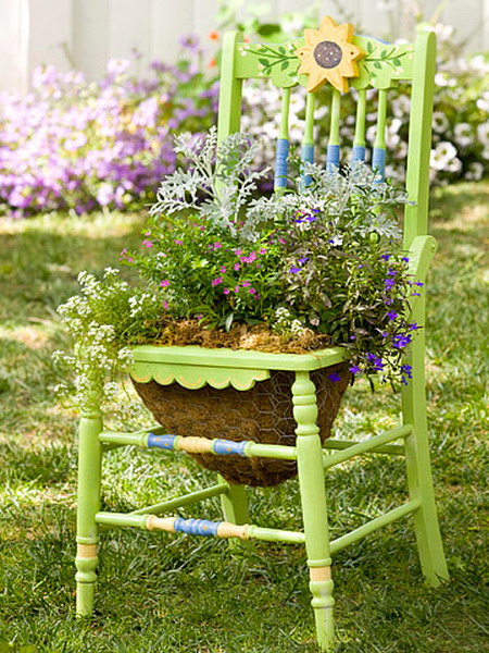 planting-flowers-in-chairs-colorful9 (450x600, 132Kb)