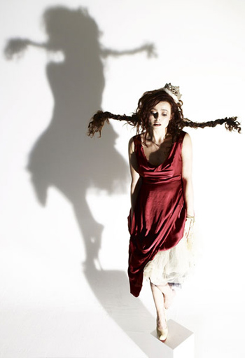 2423025_20100209_Helena_Bonham4 (350x511, 66Kb)