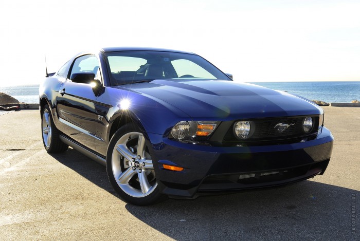 ford-mustang-0062bf1-700 (700x469, 79Kb)