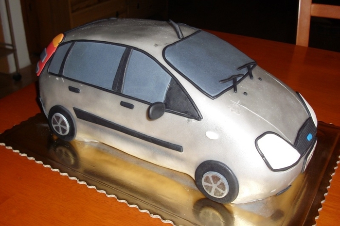 3D торты для мальчика. Автомобили (28) (700x466, 199Kb)