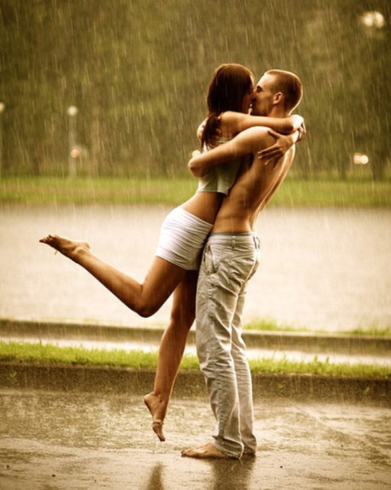 1370502392_loveiskissingintherain (558x700, 121Kb)