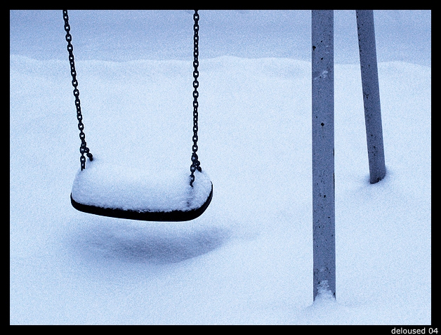 Snowy_swing_by_deloused (628x477, 272Kb)