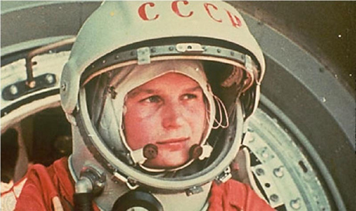 3684183_tereshkova2 (700x416, 92Kb)