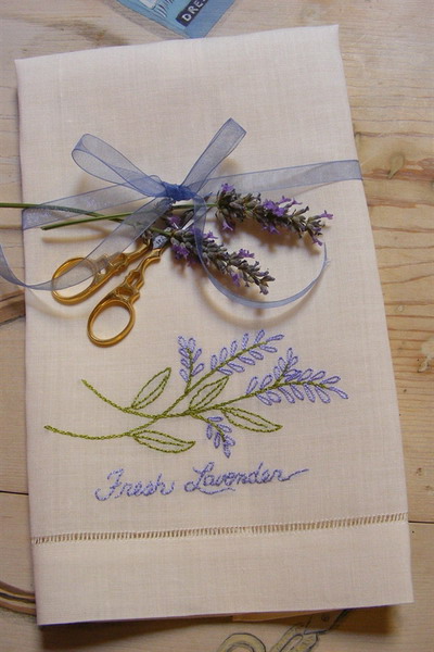 lavender-home-decorating-ideas-fabric2 (400x600, 65Kb)