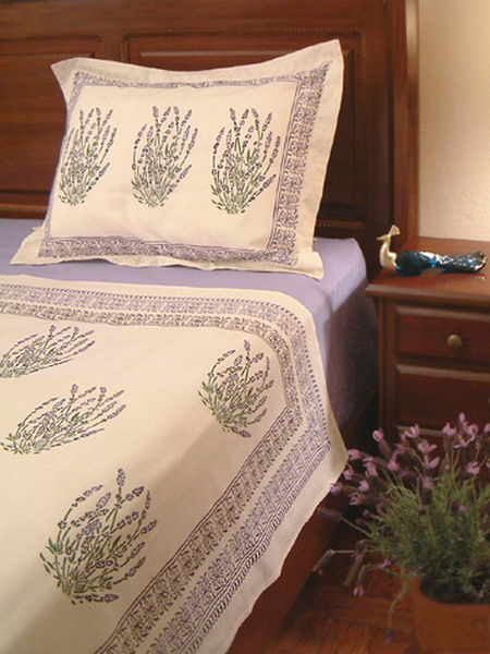 lavender-home-decorating-ideas-fabric7 (450x600, 85Kb)