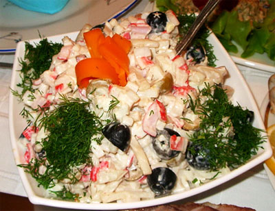 5087732_salat_gribnoyj_s_krabovihmi_palochkami (400x308, 46Kb)