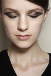  Elie+Saab+Fall+2013+Backstage+sXrUXLkcUIBl (400x600, 100Kb)