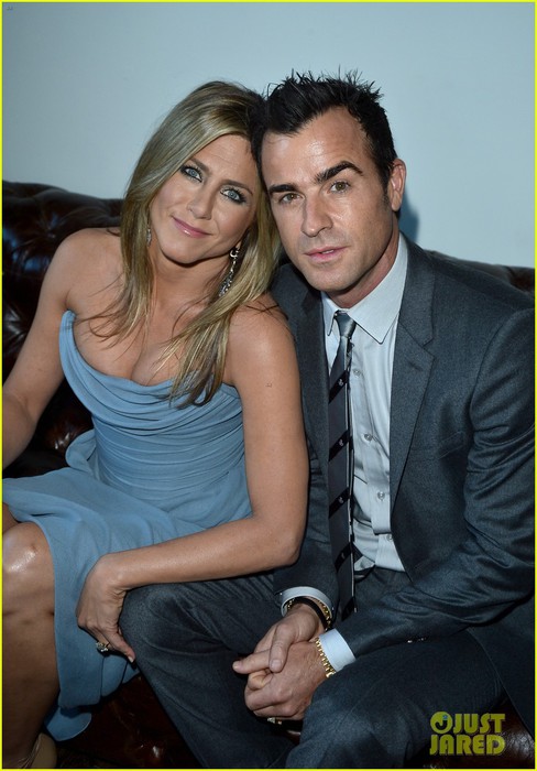 jennifer-aniston-life-of-crime-cocktails-with-justin-theroux-04 (488x700, 83Kb)