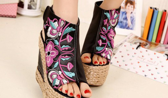 black-shoes-for-girls-heelsaliexpresscom---buy-free-shipping-fashion-glitter-flats-casual-qg8nsqqr-2z3wbb37586zyueay7a9ze (700x410, 256Kb)
