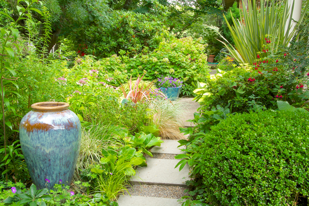 02_Lone_teal_pot (625x417, 664Kb)