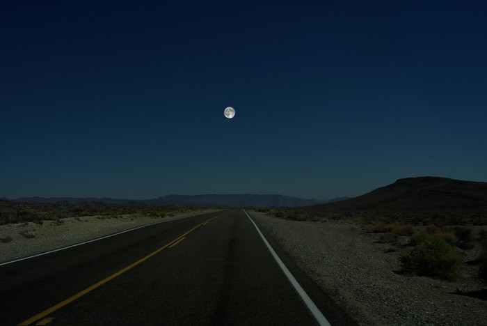 moon (700x468, 36Kb)