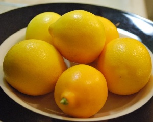 maski-dla-volos-s-limonom (300x240, 23Kb)