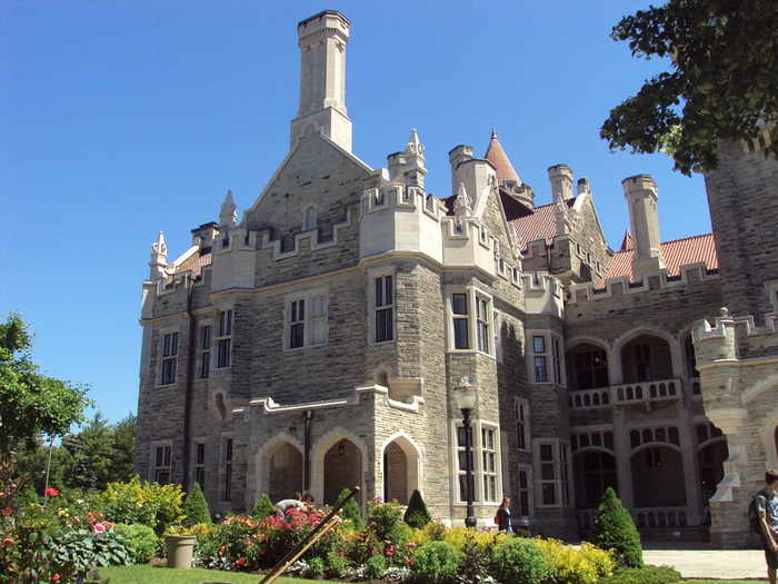 Casa-Loma (700x525, 193Kb)