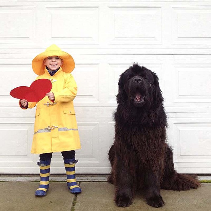 Genuine-Love-Between-a-Little-Boy-and-His-Big-Dog-4 (700x700, 100Kb)