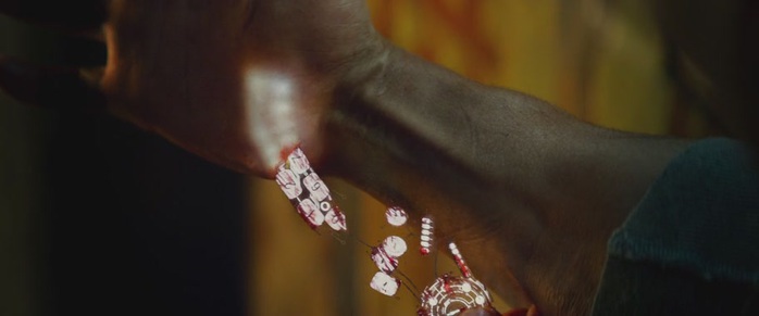 4197438_Total_Recall_2012_BDRipAVC_Theatrical_Cut_x264234744 (700x291, 31Kb)