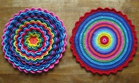 Beautiful%2520Colorful%2520Flower%2520Petal%2520Pillow%2520Technique%2520done%2520in%2520rounds%25201x (464x276, 127Kb)