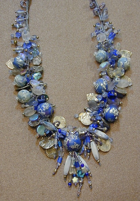 5352719_blue_treasure_necklace (490x700, 169Kb)
