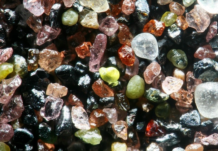 Magnified-Grains-of-Sand-7 (700x485, 319Kb)