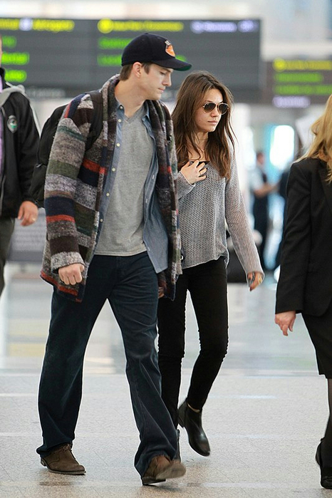 ashton-mila-lax-30sept13-16 (466x700, 325Kb)