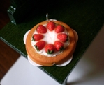  Strawberry_Cake_Pendant_by_vesssper (700x574, 205Kb)