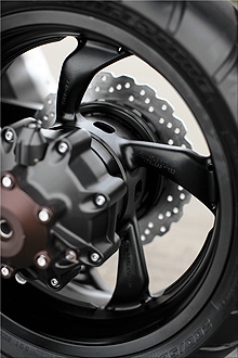 yamaha_vmax (220x330, 58Kb)