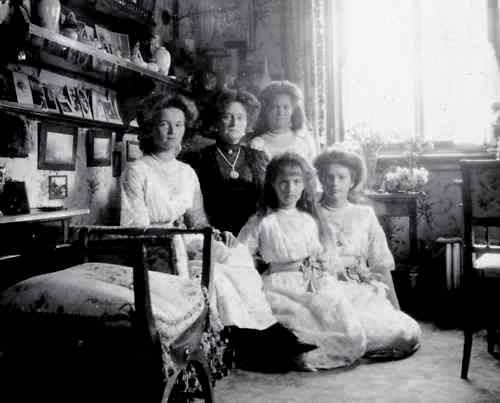 1382606165_Aliks_i_OTMA1910 (500x403, 36Kb)