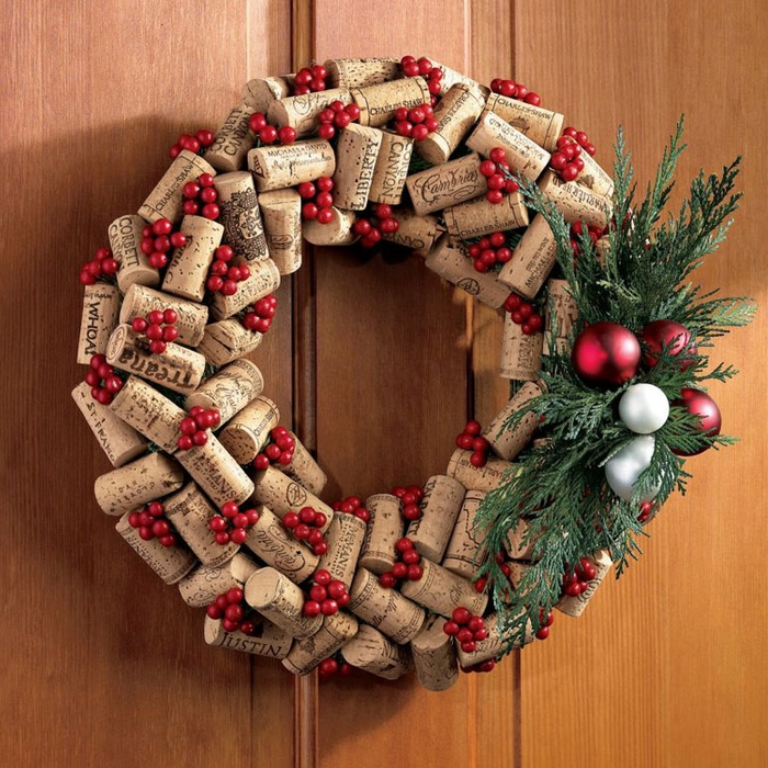 how-to-make-a-wine-cork-wreath (700x700, 402Kb)