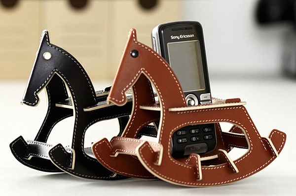 rocking_horse_cell_phone_holder_2 (600x398, 132Kb)