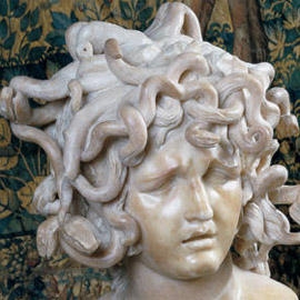 2a restauracion_del_busto_de_medusa_de_gian_lorenzo_bernini_large1 (270x270, 79Kb)