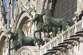 350px-Venice_-_St._Marc's_Basilica_10 (350x233, 39Kb)