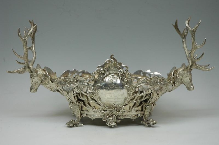 nelson__and__nelson_antiques_antique_silver_centerpiece_with_stag_heads_circa_1900_12590363317100 (700x465, 137Kb)