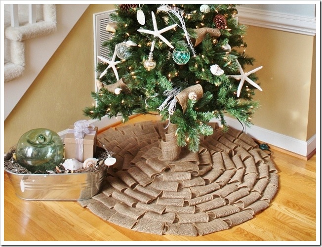 No Sew Burlap Tree Skirt (652x500, 233Kb)