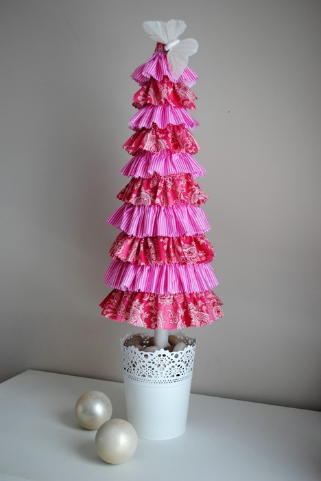 93793326_Ruffle_xmas_tree (468x700, 131Kb)