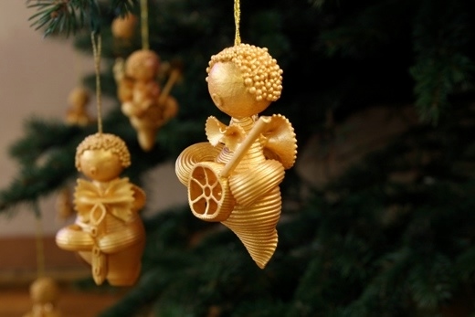 christmas-tree-ornaments-kids-pasta-angels-gold (520x347, 72Kb)
