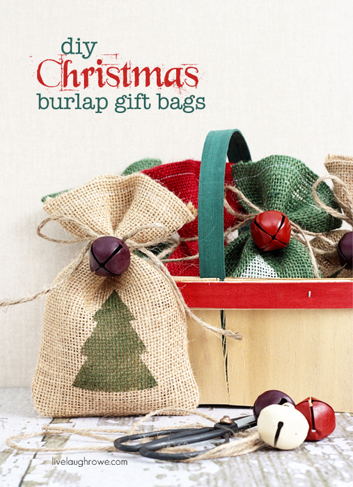 DIY-Christmas-Burlap-Gift-Bags-with-livelaughrowe.com_ (507x700, 498Kb)