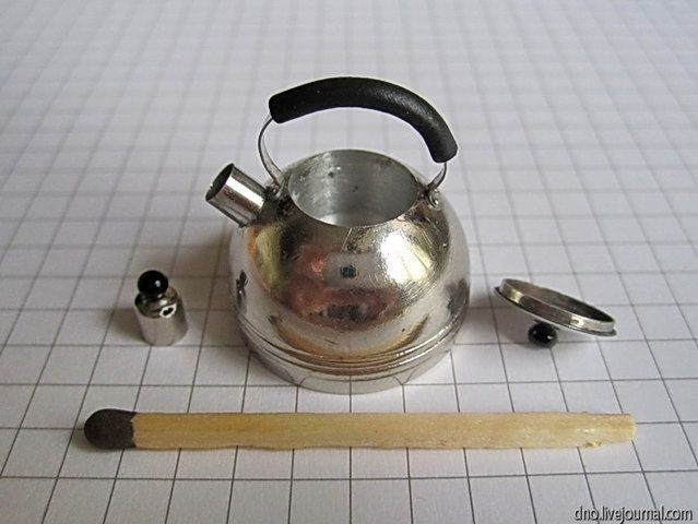 Как сделать миниатюрный чайник из ручки ящика тумбочки (1) (639x480, 162Kb)