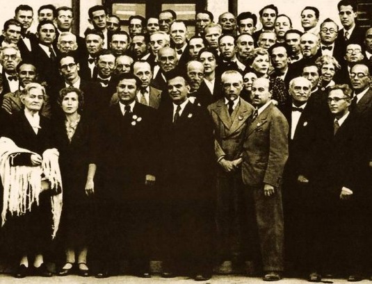 5289008_kompozitoripisatelifrag (535x409, 72Kb)