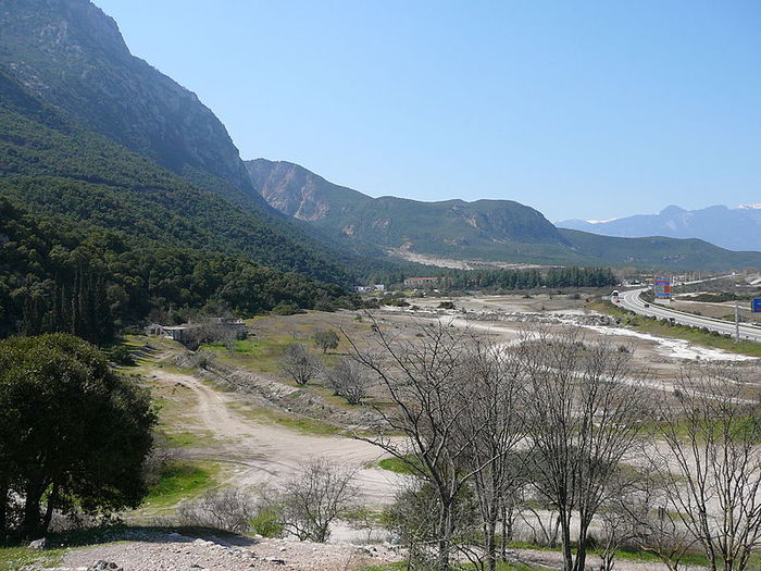 800px-Thermopylae_ancient_coastline_large (700x525, 95Kb)