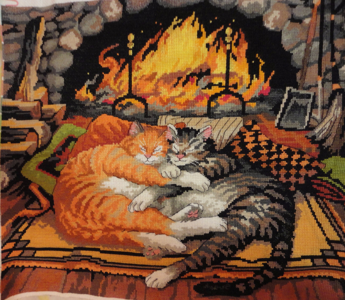 Коты у камина (700x609, 614Kb)