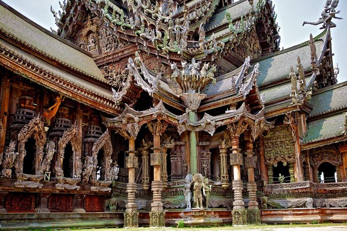 Храм-истины-в-Паттайе-Тайланд-12 (700x466, 533Kb)