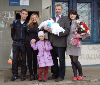 Роддом братск. Спецреп Братск роддом. Роддом Братск выписка. Братский роддом персонал.