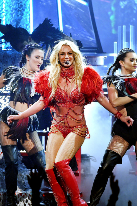 Britney-Spears-Billboard-Awards-Performance-Pictures-2016 (4) (465x700, 482Kb)