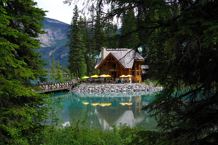 Emerald-Lake-Yoho-National- (700x465, 269Kb)