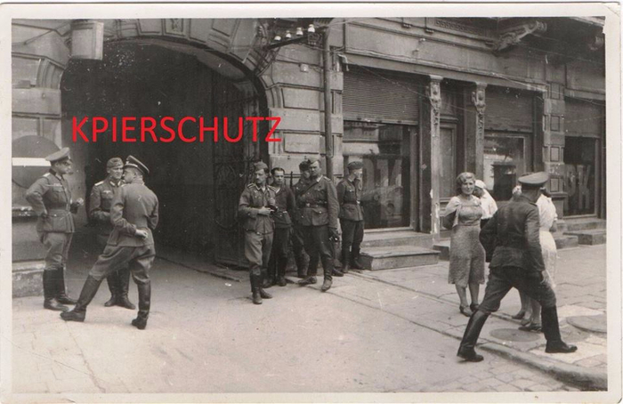 Симферополь в #годы #оккупации. 1941-1944 (700x454, 267Kb)